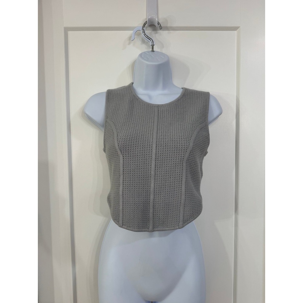 House of‎ Harlow size medium knit crop top